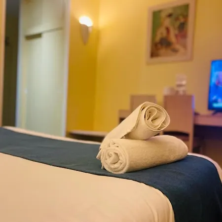 Les Demoiselles Hotel 3*