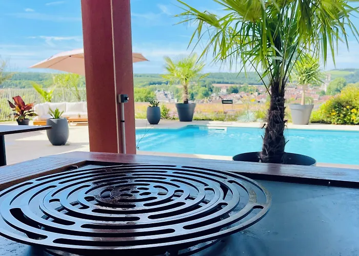 Отель Les Demoiselles 3*