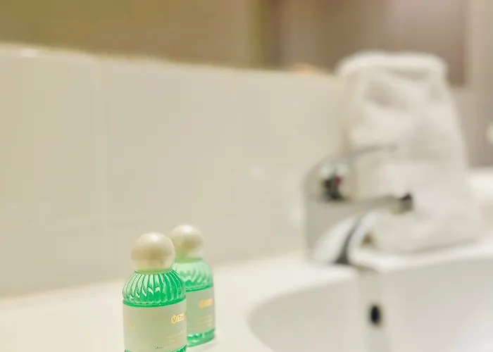 Hotel Les Demoiselles 3*